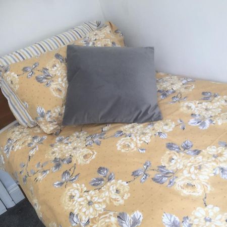 Cricketers Cottage B&B Уэст-Мейлинг Экстерьер фото
